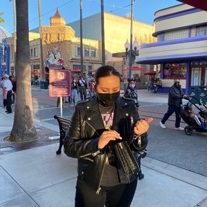 Meet your Posher, Jacqueline